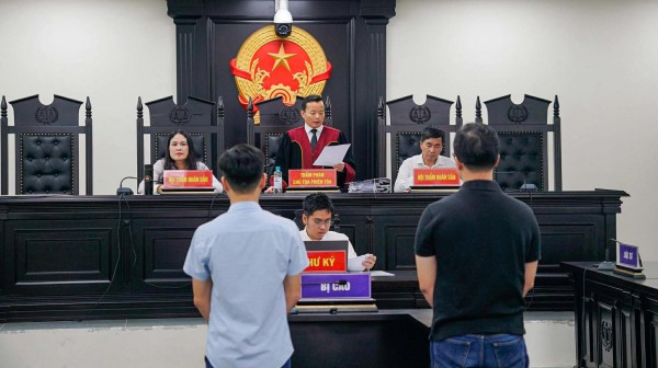 Vụ cháy 15 người chết: Phạt tù 2 cựu cảnh sát, kiến nghị xử lý chủ trọ Vụ cháy 15 người chết: Phạt tù 2 cựu cảnh sát, kiến nghị xử lý chủ trọ