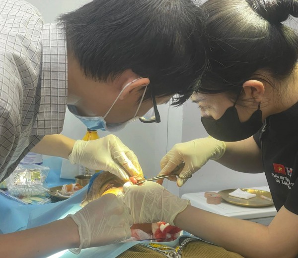 Vụ cô gái tử vong sau khi truyền trắng da tại nhà: Nữ điều dưỡng khai gì?