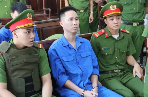 Vụ thảm sát 3 người trong 1 gia đình ở Đồng Nai: Bị cáo Lê Sỹ Tùng không yêu cầu luật sư