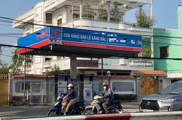 Xử phạt cửa hàng xăng dầu tại Vĩnh Long tự ý ngưng bán hàng