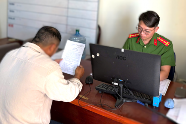 Xử phạt nhiều trường hợp chia sẻ thông tin sai sự thật trên mạng xã hội Xử phạt nhiều trường hợp chia sẻ thông tin sai sự thật trên mạng xã hội