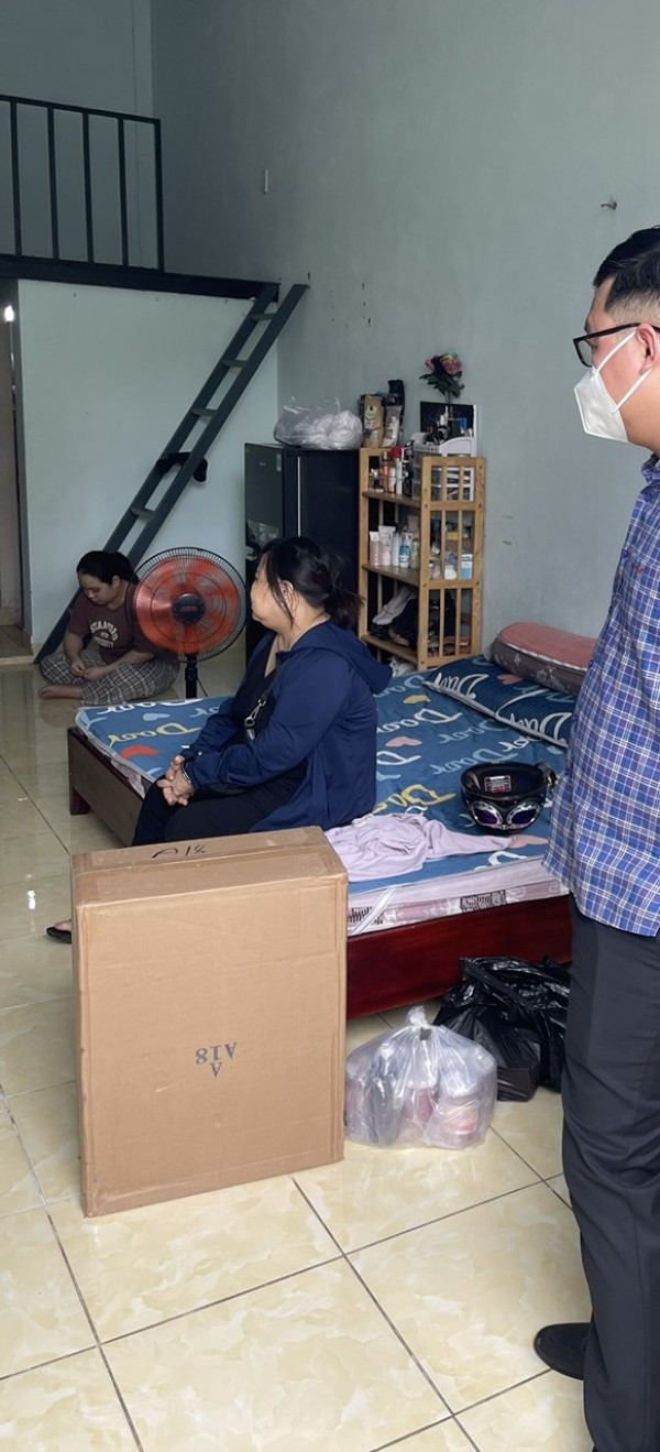 Đà Nẵng: Cảnh sát kinh tế mật phục, bắt vận chuyển gần 10.000 bao thuốc lá lậu