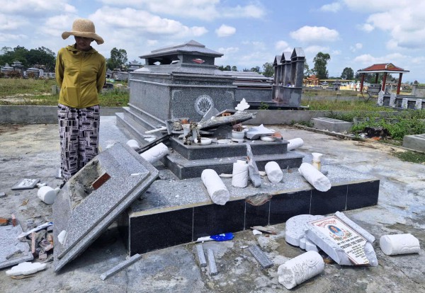 Đập phá mộ mẹ Việt Nam anh hùng ở Đà Nẵng do tranh chấp đất đai?