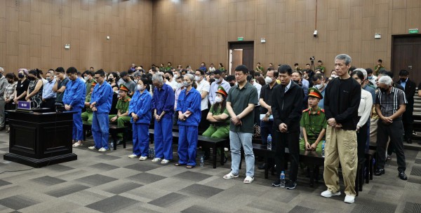 Đến King Club 'chỉ chơi cho vui', người đàn ông thua bạc hơn 34 tỉ đồng Đến King Club 'chỉ chơi cho vui', người đàn ông thua bạc hơn 34 tỉ đồng