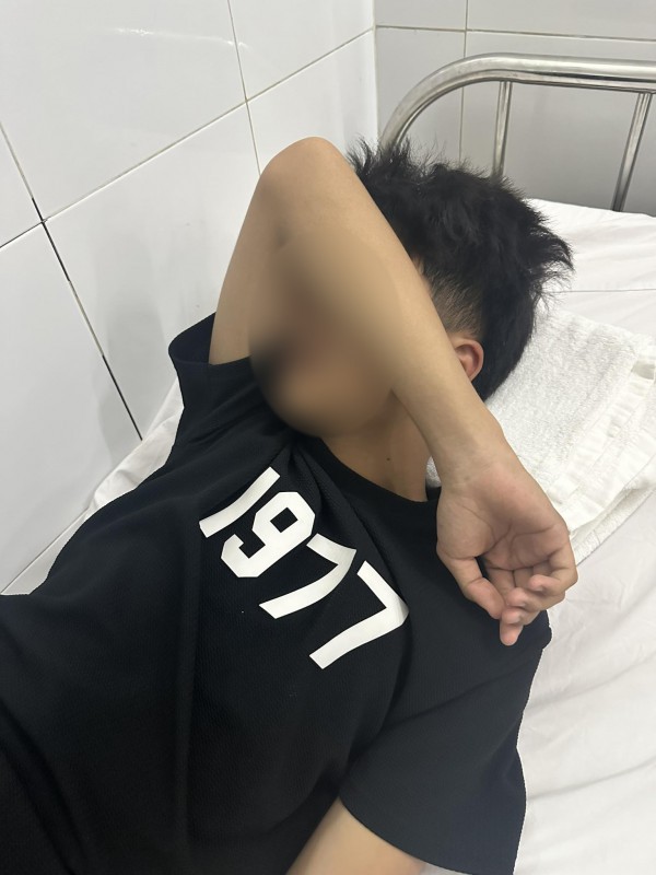 Điều tra vụ đánh hội đồng dã man một học sinh ở biển Đà Nẵng