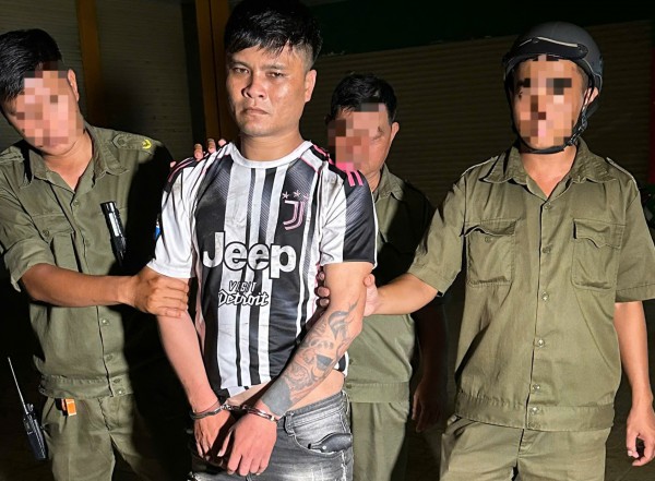 Đo nồng độ cồn, phát hiện người mang theo súng đạn và ma túy Đo nồng độ cồn, phát hiện người mang theo súng đạn và ma túy