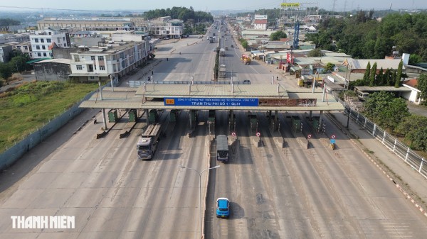 Đồng Nai: Cận cảnh 2 trạm thu phí bỏ hoang trên quốc lộ 51