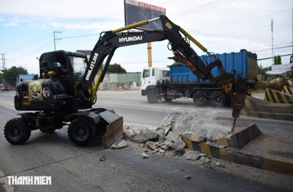 Đồng Nai: Cận cảnh 2 trạm thu phí bỏ hoang trên quốc lộ 51