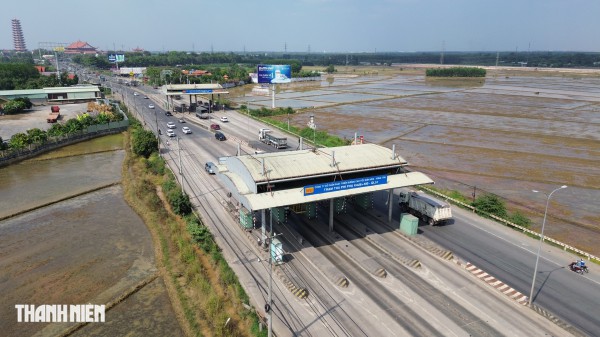 Đồng Nai: Cận cảnh 2 trạm thu phí bỏ hoang trên quốc lộ 51