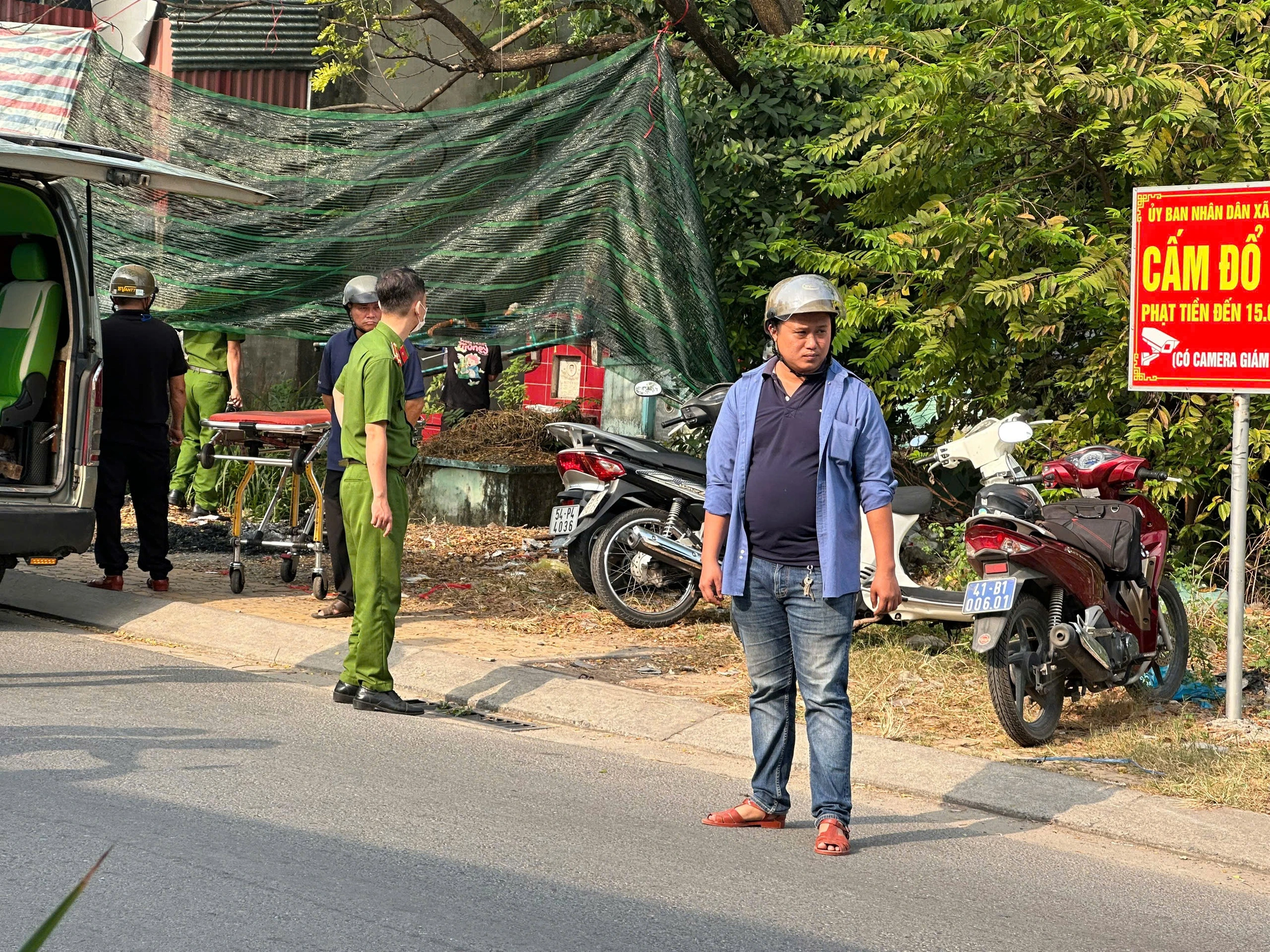 Đốt rác, phát hiện một người đàn ông tử vong