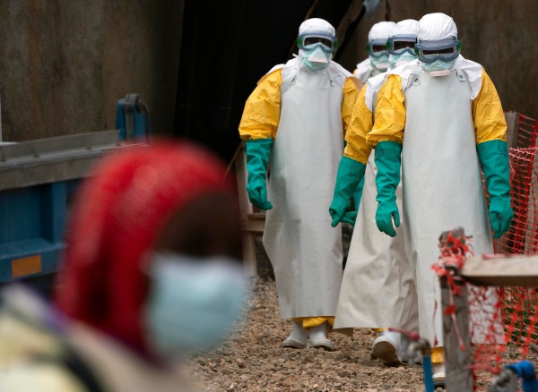 65 người chết vì ổ dịch Ebola mới, châu Phi họp khẩn