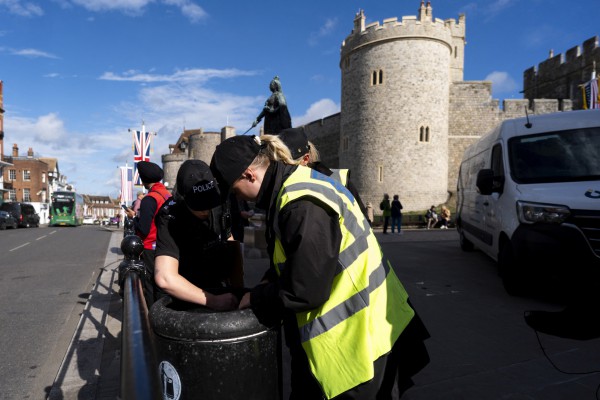 Anh rầm rộ triển khai chiến dịch an ninh nhằm bảo vệ Tổng thống Trump Anh rầm rộ triển khai chiến dịch an ninh nhằm bảo vệ Tổng thống Trump