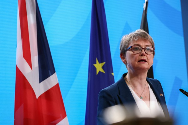 Anh trừng phạt loạt thực thể với lý do lo ngại đe dọa mạng Anh trừng phạt loạt thực thể với lý do lo ngại đe dọa mạng