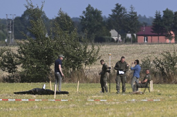Ba Lan thừa nhận bắn tên lửa trúng nhà dân khi đối phó UAV Nga Ba Lan thừa nhận bắn tên lửa trúng nhà dân khi đối phó UAV Nga
