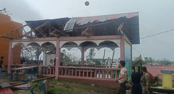 Bão Bualoi làm 4 người thiệt mạng tại Philippines, dự báo mạnh lên tại Biển Đông Bão Bualoi làm 4 người thiệt mạng tại Philippines, dự báo mạnh lên tại Biển Đông