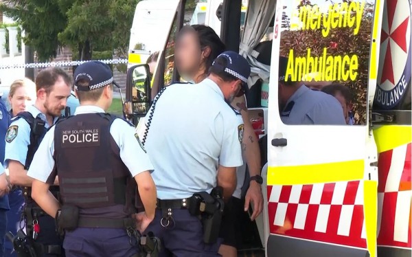 Bé 15 tháng tuổi tử vong do bị để quên trên xe ô tô ở Australia