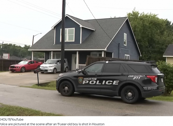 Bé trai 11 tuổi bị bắn chết vì đùa giỡn bấm chuông nhà người khác Bé trai 11 tuổi bị bắn chết vì đùa giỡn bấm chuông nhà người khác