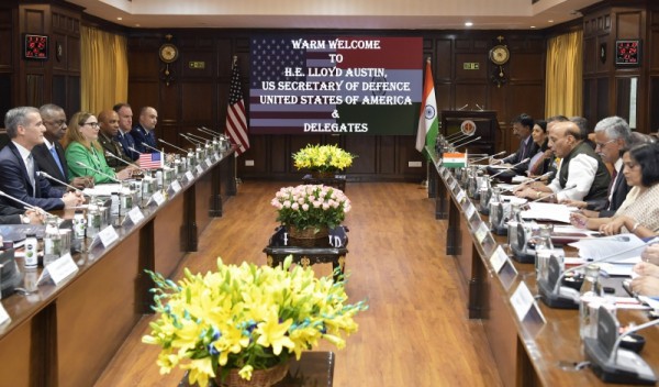 Bộ trưởng Quốc phòng Ấn Độ, Mỹ hội đàm, bàn hợp tác sản xuất thiết bị quân sự