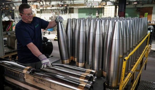 Các hãng vũ khí 'hốt bạc' nhờ xung đột Các hãng vũ khí 'hốt bạc' nhờ xung đột