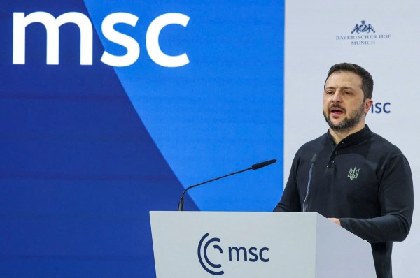 Các nhà lãnh đạo châu Âu muốn được tham gia đàm phán hòa bình Ukraine Các nhà lãnh đạo châu Âu muốn được tham gia đàm phán hòa bình Ukraine