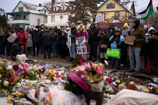 Căng thẳng sau vụ ICE bắn chết người ở Minnesota