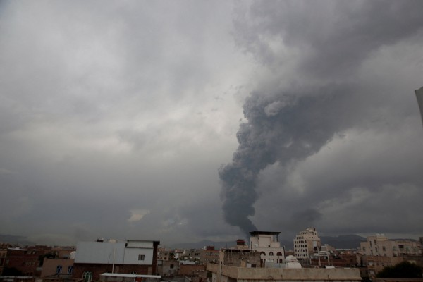 Cáo buộc Houthi dùng đạn chùm, Israel không kích thủ đô Yemen Cáo buộc Houthi dùng đạn chùm, Israel không kích thủ đô Yemen