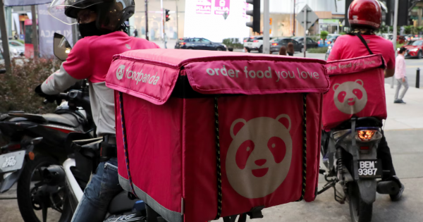 Chấn thương do bão, tài xế giao thức ăn được bồi thường 4,4 tỉ đồng