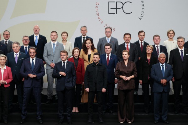 Châu Âu tìm giải pháp cho hòa bình tại Ukraine Châu Âu tìm giải pháp cho hòa bình tại Ukraine