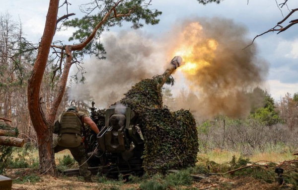 Chiến sự Ukraine ngày 1.250: UAV Ukraine hướng về St. Petersburg, Nga hủy duyệt binh Chiến sự Ukraine ngày 1.250: UAV Ukraine hướng về St. Petersburg, Nga hủy duyệt binh