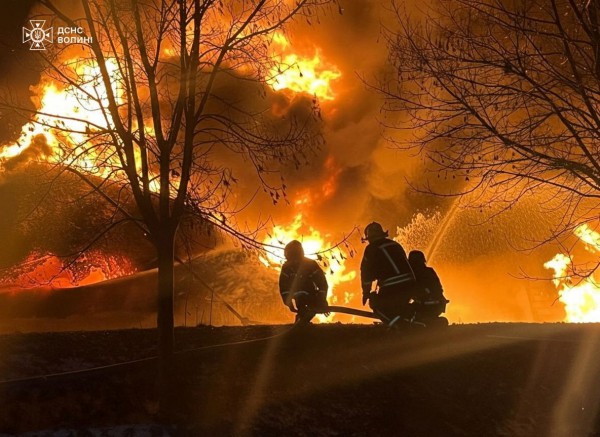 Chiến sự Ukraine ngày 1.408: Nga, Ukraine tố nhau tấn công đầu năm mới