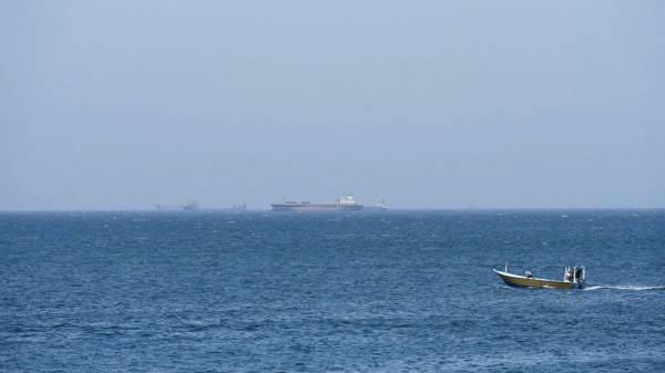 Chưa có lối thoát cho eo biển Hormuz Chưa có lối thoát cho eo biển Hormuz