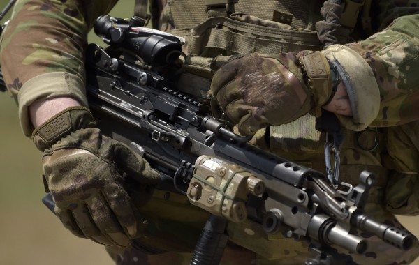 Colombia dừng mua vũ khí Mỹ sau động thái mới của ông Trump Colombia dừng mua vũ khí Mỹ sau động thái mới của ông Trump