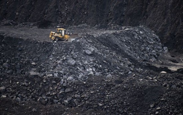 “Con bài tẩy” của Ukraine trong giao kèo đổi khoáng sản lấy viện trợ Mỹ “Con bài tẩy” của Ukraine trong giao kèo đổi khoáng sản lấy viện trợ Mỹ