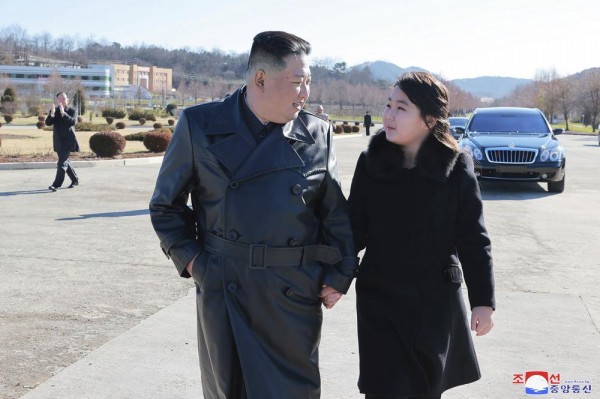 Con gái ông Kim Jong Un xuất hiện lần 2: Ẩn ý của Triều Tiên?