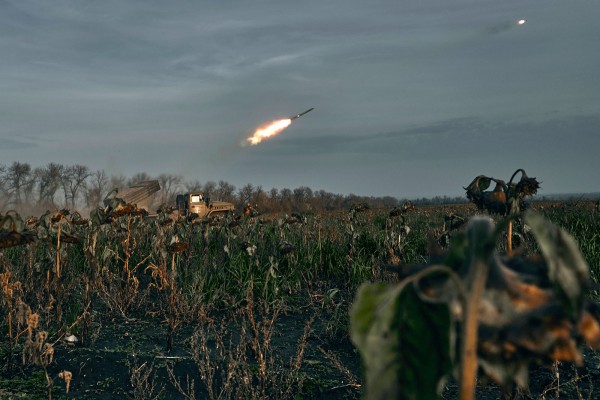 Diễn biến chính tình hình chiến sự Nga - Ukraine ngày 2/12
