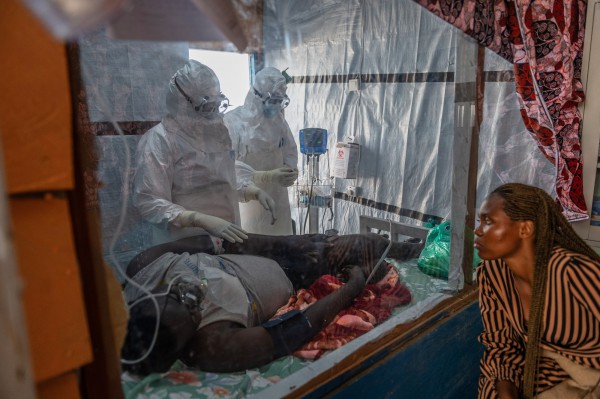 Diễn biến mới về dịch Ebola