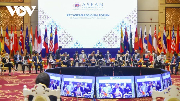 Diễn đàn Khu vực ASEAN lần thứ 29: Đối thoại thực chất, trao đổi sâu rộng