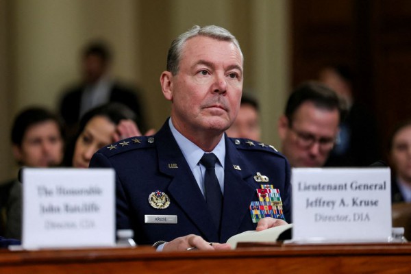 Giám đốc Cơ quan Tình báo Quốc phòng Mỹ bị sa thải sau báo cáo về Iran Giám đốc Cơ quan Tình báo Quốc phòng Mỹ bị sa thải sau báo cáo về Iran