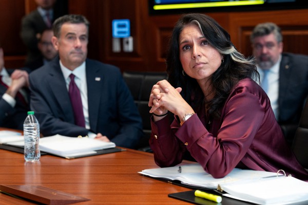 Giám đốc tình báo Mỹ ‘vạch trần âm mưu đảng Dân chủ’ trong bầu cử năm 2016? Giám đốc tình báo Mỹ ‘vạch trần âm mưu đảng Dân chủ’ trong bầu cử năm 2016?