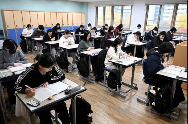 Hàn Quốc siết mạnh tuyển sinh đại học với thí sinh từng bạo lực học đường Hàn Quốc siết mạnh tuyển sinh đại học với thí sinh từng bạo lực học đường