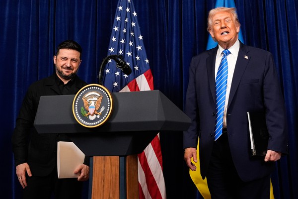 Hòa bình Ukraine 'đã đến rất gần'