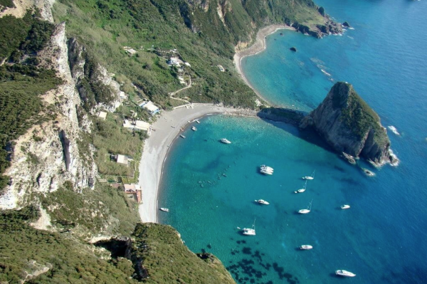 Hòn đảo thời tiền sử ở Địa Trung Hải