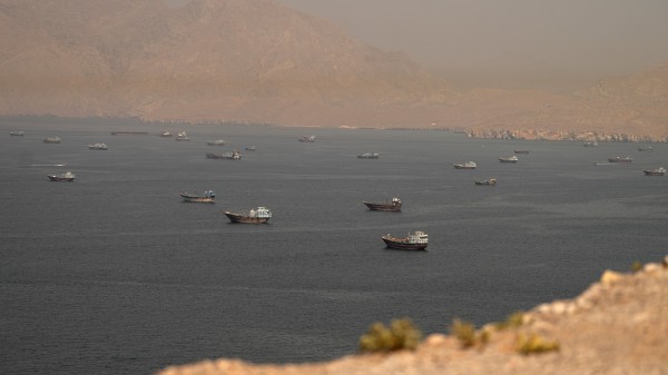 Iran lại đóng cửa eo biển Hormuz Iran lại đóng cửa eo biển Hormuz
