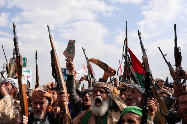 Israel tấn công cảng Hodeida ở Yemen, Houthi trả đũa Israel tấn công cảng Hodeida ở Yemen, Houthi trả đũa