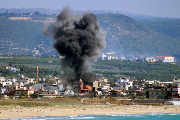 Israel tăng hỏa lực ở Lebanon, tuyên bố sẽ 'đè bẹp' Hezbollah Israel tăng hỏa lực ở Lebanon, tuyên bố sẽ 'đè bẹp' Hezbollah