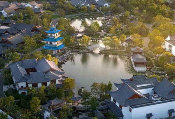 Khách sạn hạng sang Trung Quốc bán ẩm thực bình dân để sinh tồn