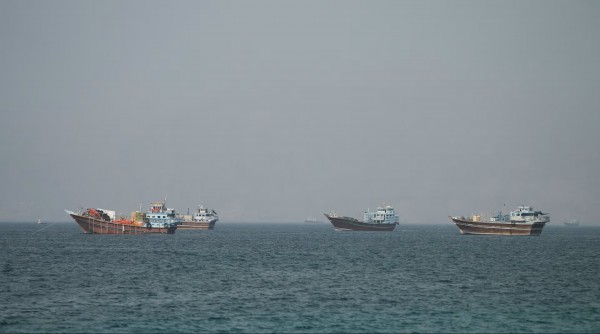 Kinh tế châu Á vẫn 'phập phồng' vì eo biển Hormuz