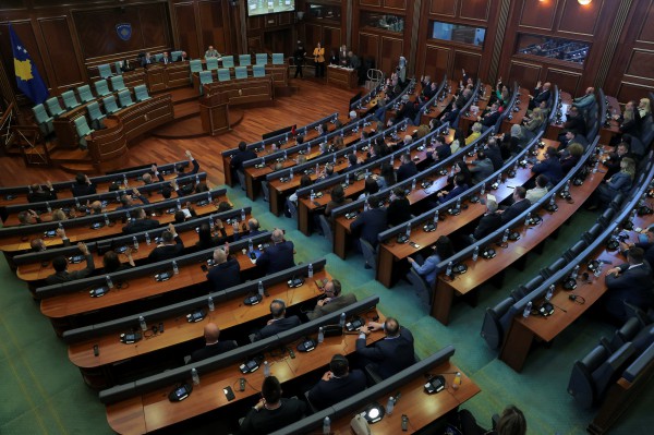Kosovo bỏ phiếu 50 lần không bầu được lãnh đạo lập pháp Kosovo bỏ phiếu 50 lần không bầu được lãnh đạo lập pháp