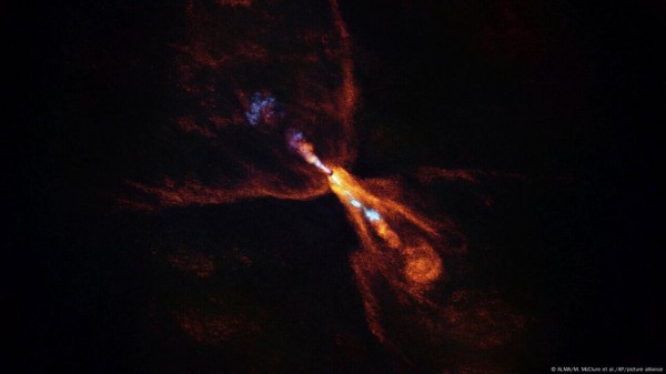 Lần đầu quan sát sự khai sinh như tái hiện hệ mặt trời Lần đầu quan sát sự khai sinh như tái hiện hệ mặt trời