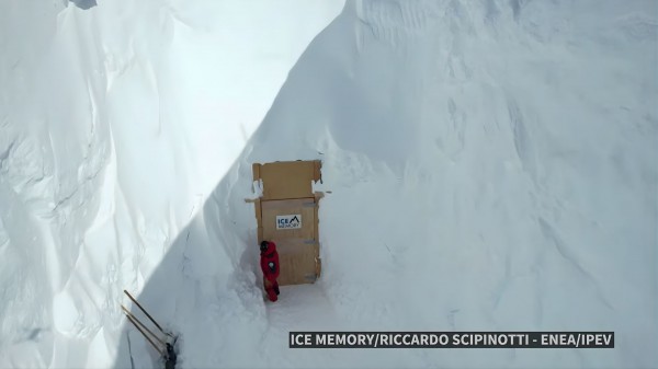 Lần đầu tiên trong lịch sử, con người phải xây 'két sắt' để lưu trữ băng Lần đầu tiên trong lịch sử, con người phải xây 'két sắt' để lưu trữ băng